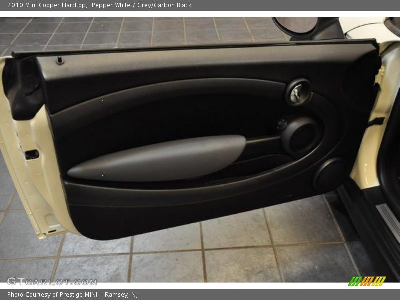 Pepper White / Grey/Carbon Black 2010 Mini Cooper Hardtop