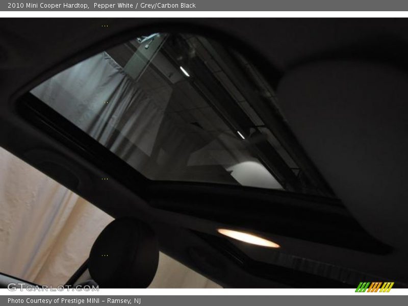 Pepper White / Grey/Carbon Black 2010 Mini Cooper Hardtop