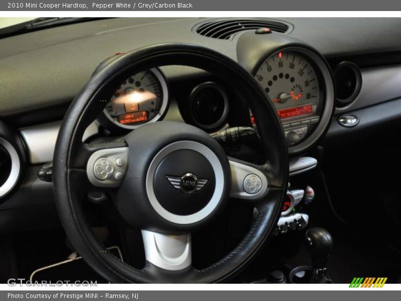 Pepper White / Grey/Carbon Black 2010 Mini Cooper Hardtop