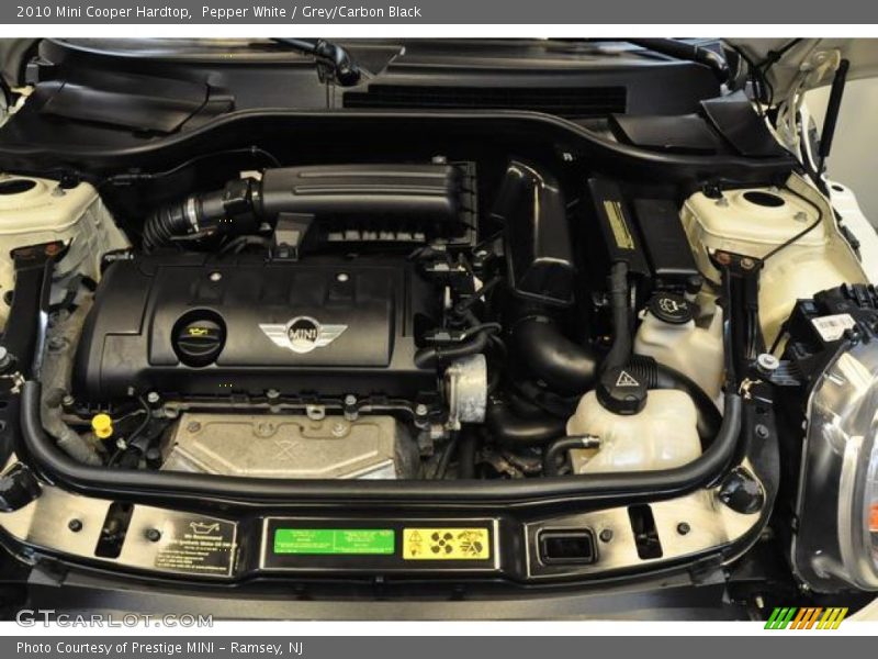 Pepper White / Grey/Carbon Black 2010 Mini Cooper Hardtop