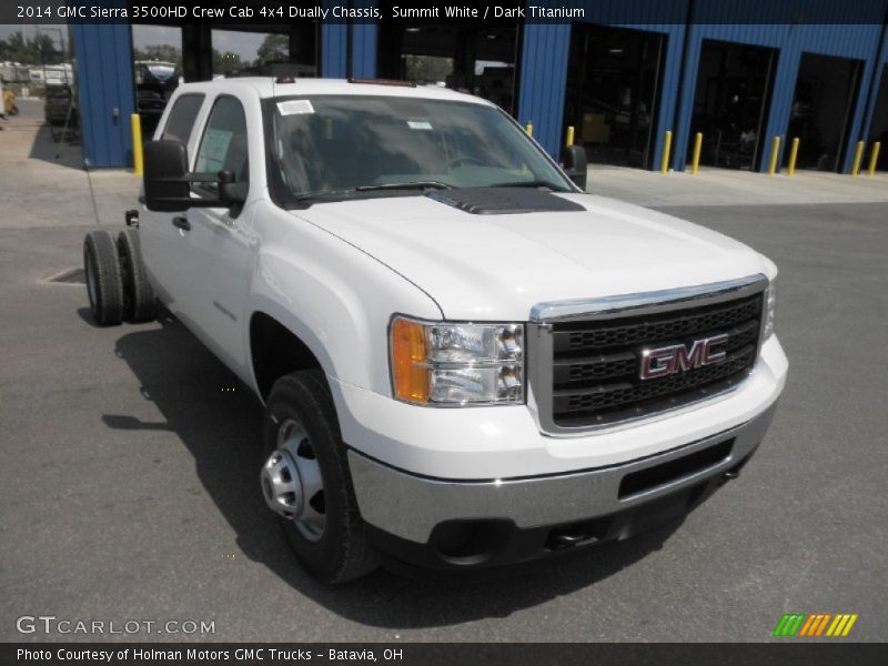Front 3/4 View of 2014 Sierra 3500HD Crew Cab 4x4 Dually Chassis