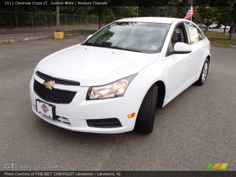 Summit White / Medium Titanium 2011 Chevrolet Cruze LT