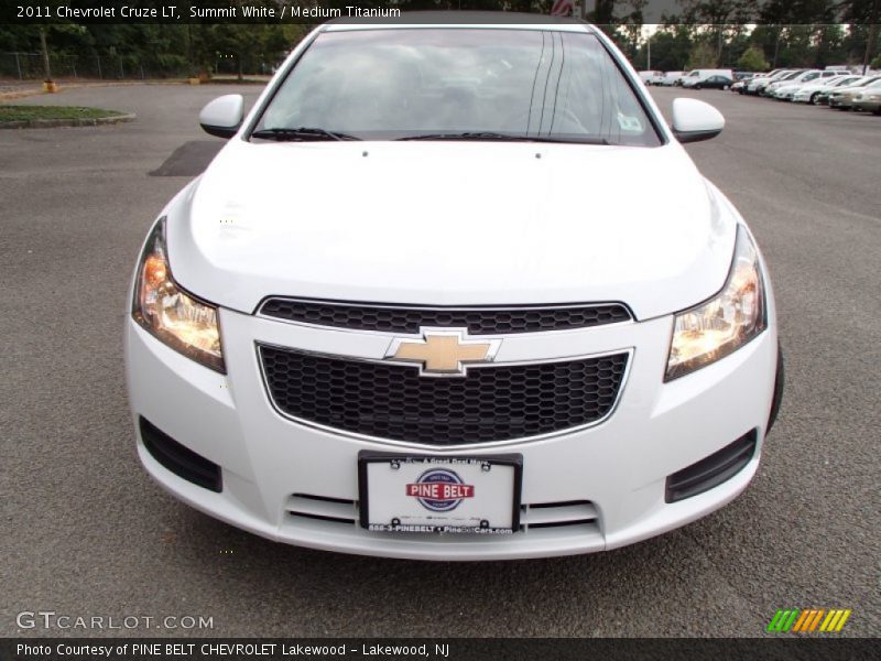 Summit White / Medium Titanium 2011 Chevrolet Cruze LT