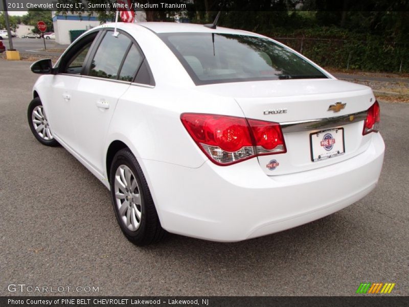 Summit White / Medium Titanium 2011 Chevrolet Cruze LT
