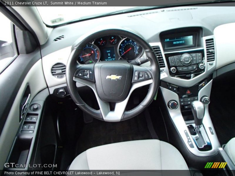 Summit White / Medium Titanium 2011 Chevrolet Cruze LT