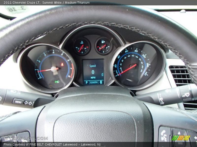 Summit White / Medium Titanium 2011 Chevrolet Cruze LT