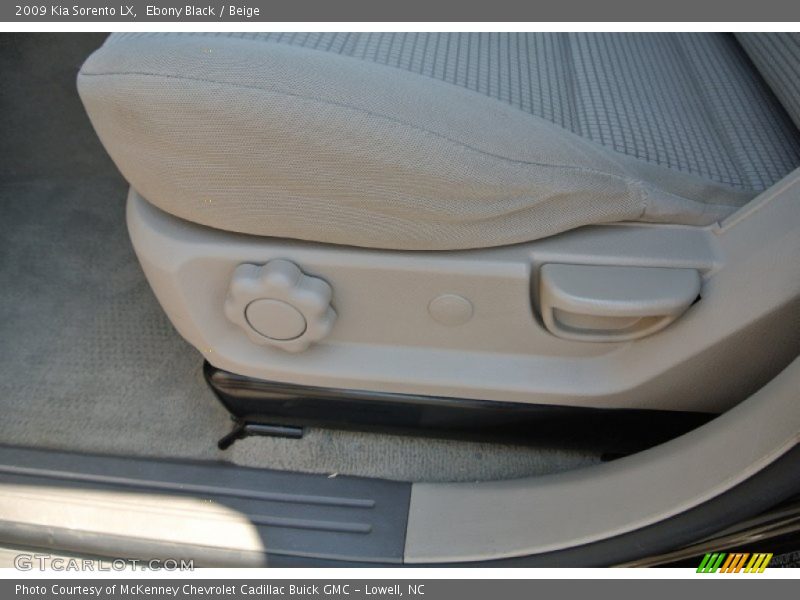 Ebony Black / Beige 2009 Kia Sorento LX
