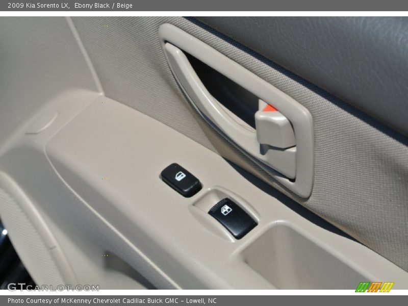 Ebony Black / Beige 2009 Kia Sorento LX