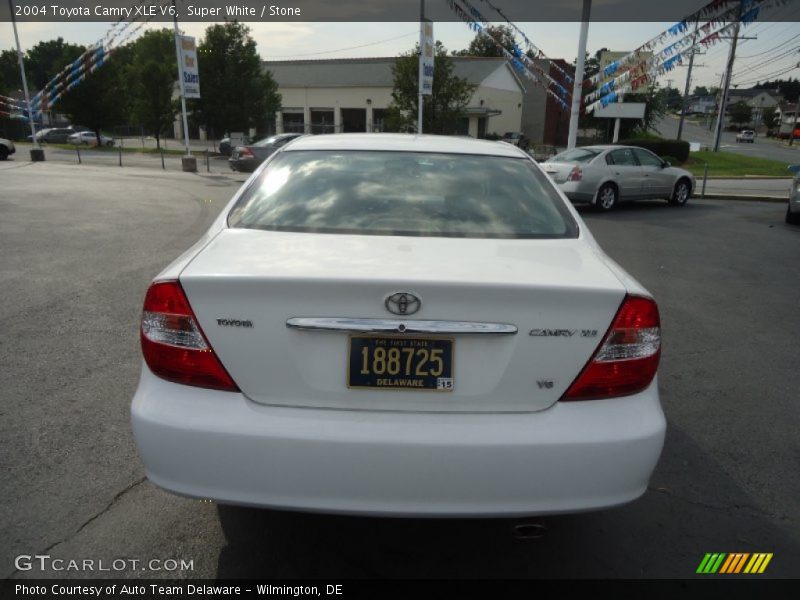 Super White / Stone 2004 Toyota Camry XLE V6