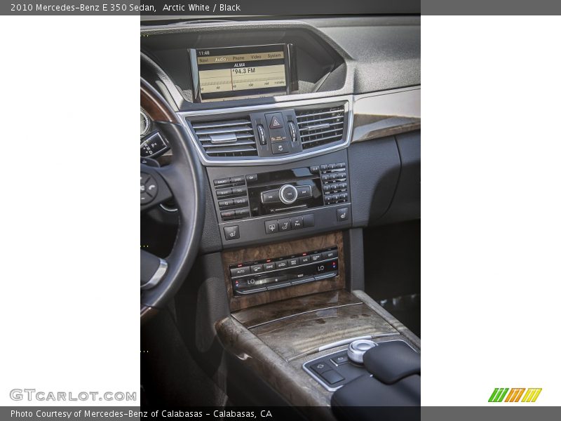 Arctic White / Black 2010 Mercedes-Benz E 350 Sedan