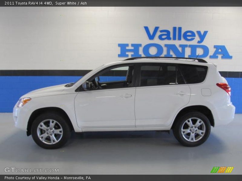 Super White / Ash 2011 Toyota RAV4 I4 4WD