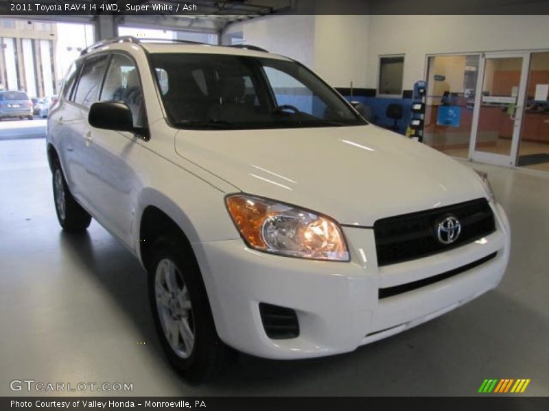 Super White / Ash 2011 Toyota RAV4 I4 4WD
