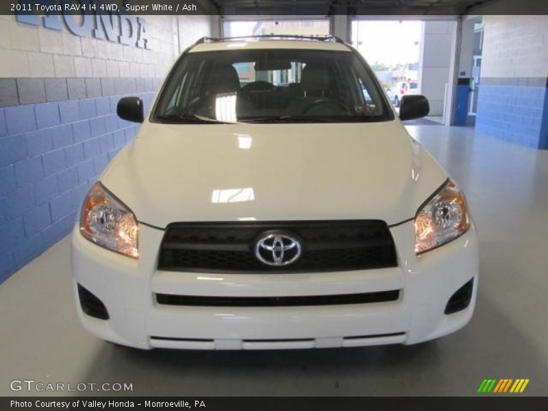 Super White / Ash 2011 Toyota RAV4 I4 4WD