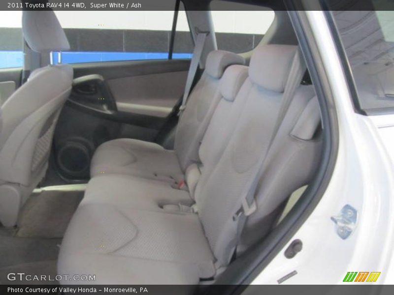 Super White / Ash 2011 Toyota RAV4 I4 4WD