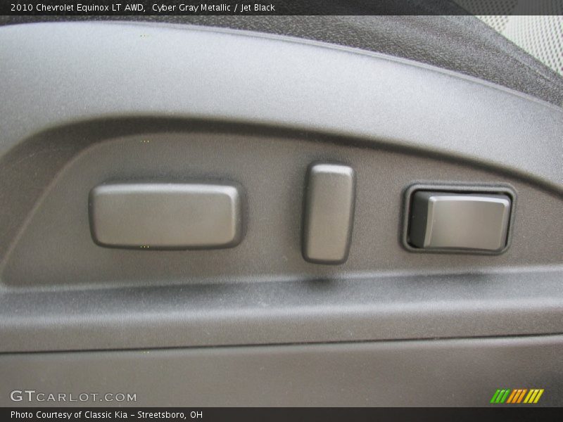 Cyber Gray Metallic / Jet Black 2010 Chevrolet Equinox LT AWD