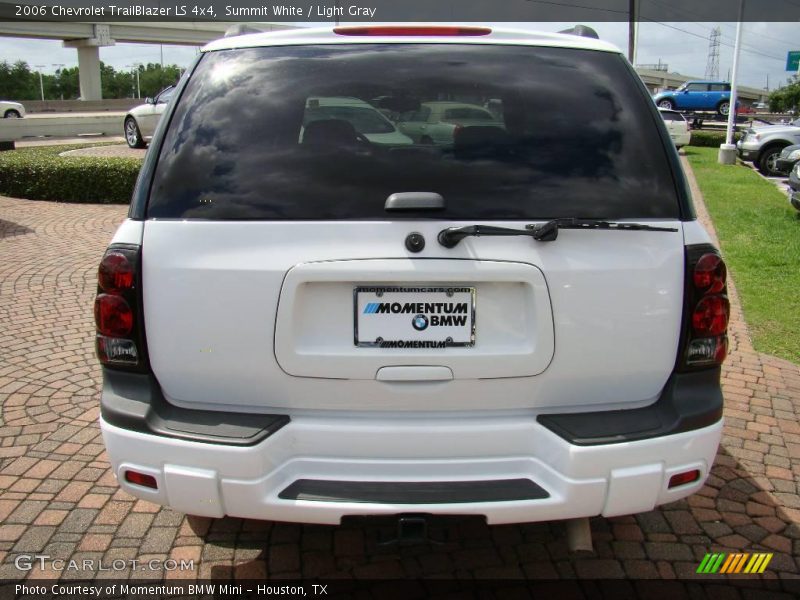 Summit White / Light Gray 2006 Chevrolet TrailBlazer LS 4x4