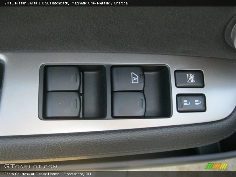 Magnetic Gray Metallic / Charcoal 2011 Nissan Versa 1.8 SL Hatchback