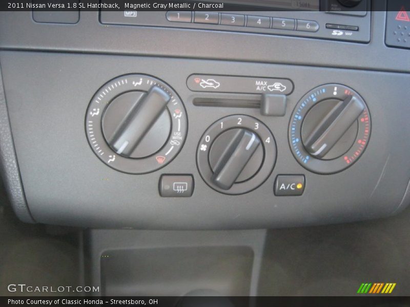 Magnetic Gray Metallic / Charcoal 2011 Nissan Versa 1.8 SL Hatchback