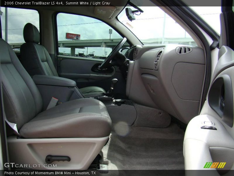 Summit White / Light Gray 2006 Chevrolet TrailBlazer LS 4x4
