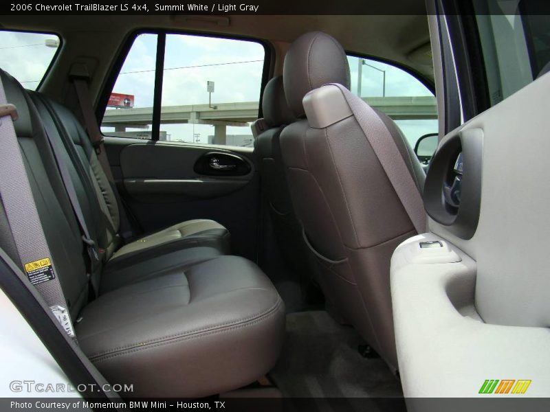 Summit White / Light Gray 2006 Chevrolet TrailBlazer LS 4x4
