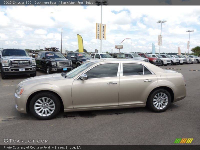 Cashmere Pearl / Black/Light Frost Beige 2012 Chrysler 300