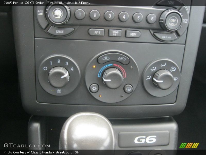 Controls of 2005 G6 GT Sedan