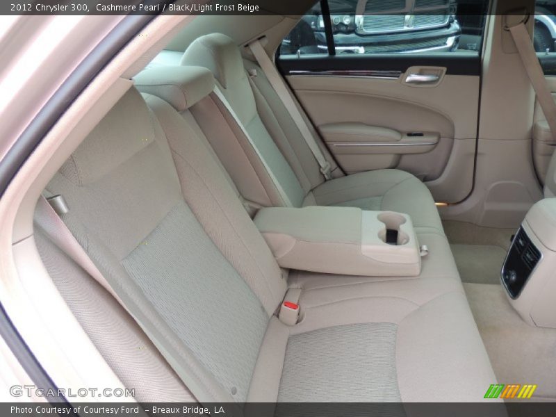 Cashmere Pearl / Black/Light Frost Beige 2012 Chrysler 300