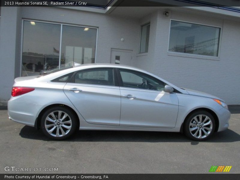 Radiant Silver / Gray 2013 Hyundai Sonata SE
