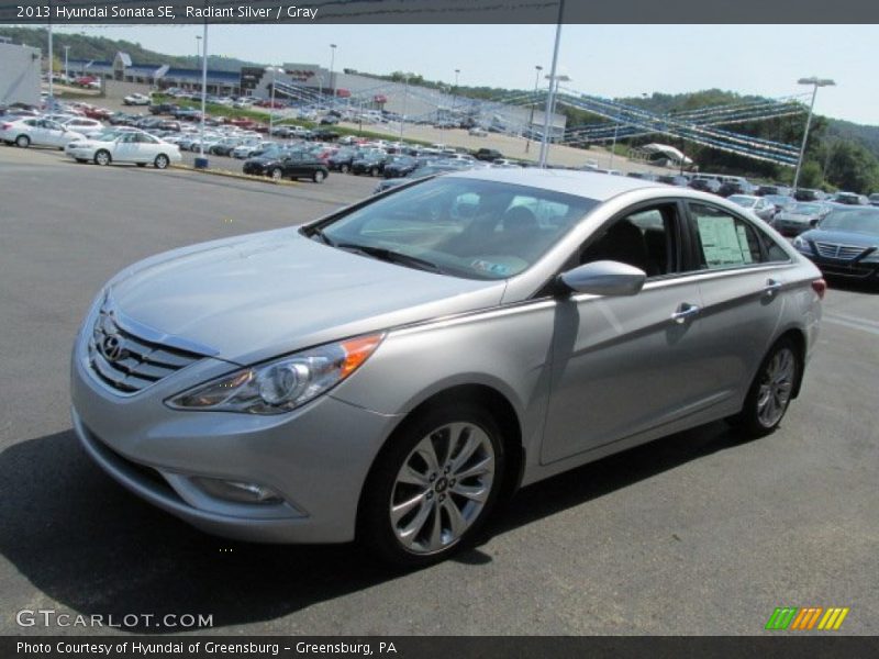 Radiant Silver / Gray 2013 Hyundai Sonata SE