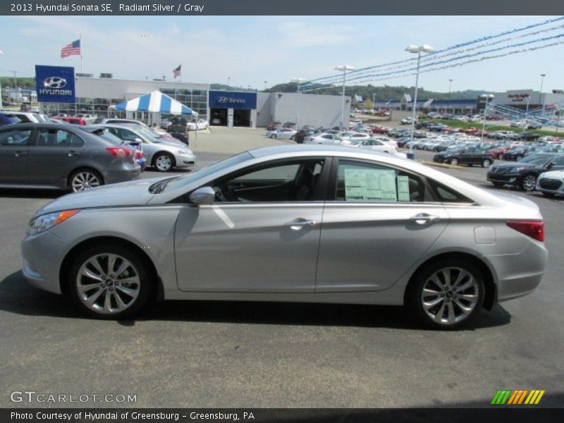 Radiant Silver / Gray 2013 Hyundai Sonata SE
