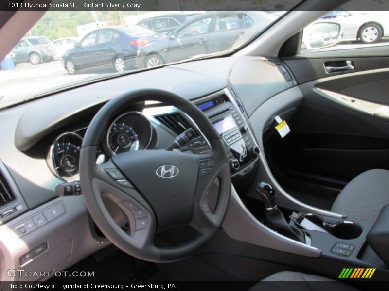 Radiant Silver / Gray 2013 Hyundai Sonata SE