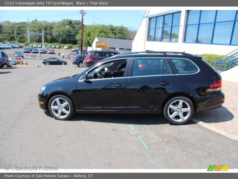 Black / Titan Black 2010 Volkswagen Jetta TDI SportWagen