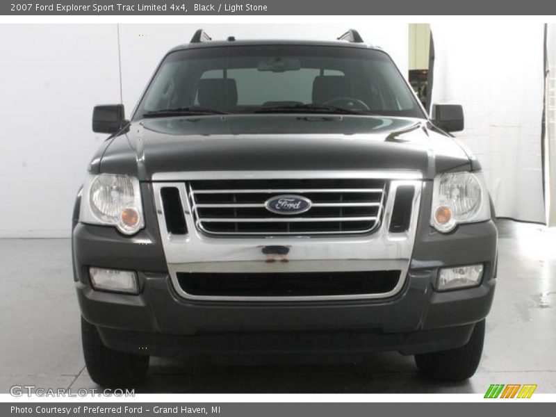 Black / Light Stone 2007 Ford Explorer Sport Trac Limited 4x4
