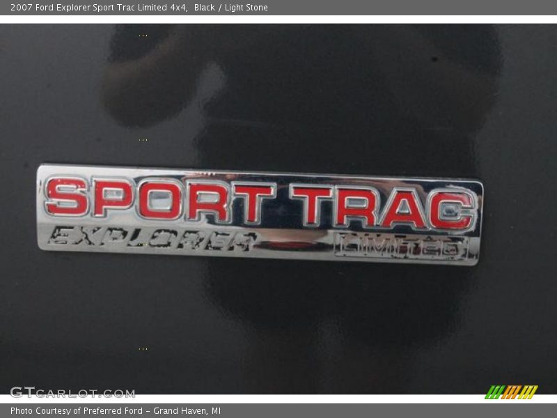 Black / Light Stone 2007 Ford Explorer Sport Trac Limited 4x4
