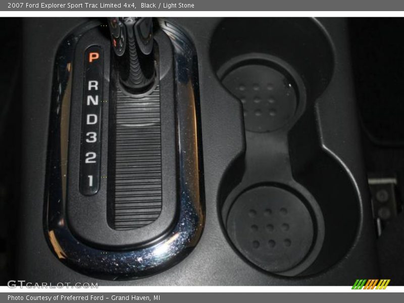 Black / Light Stone 2007 Ford Explorer Sport Trac Limited 4x4