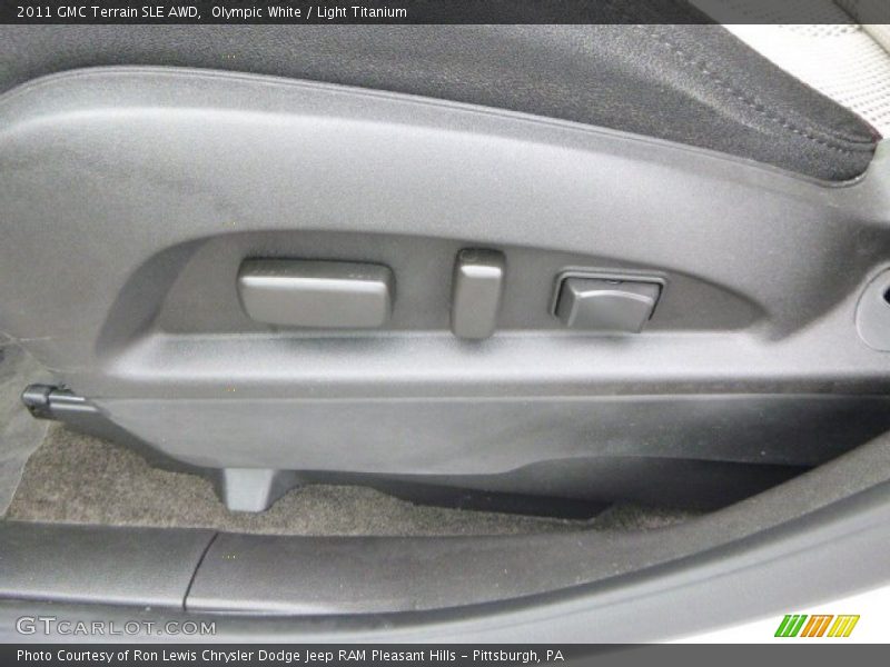 Olympic White / Light Titanium 2011 GMC Terrain SLE AWD