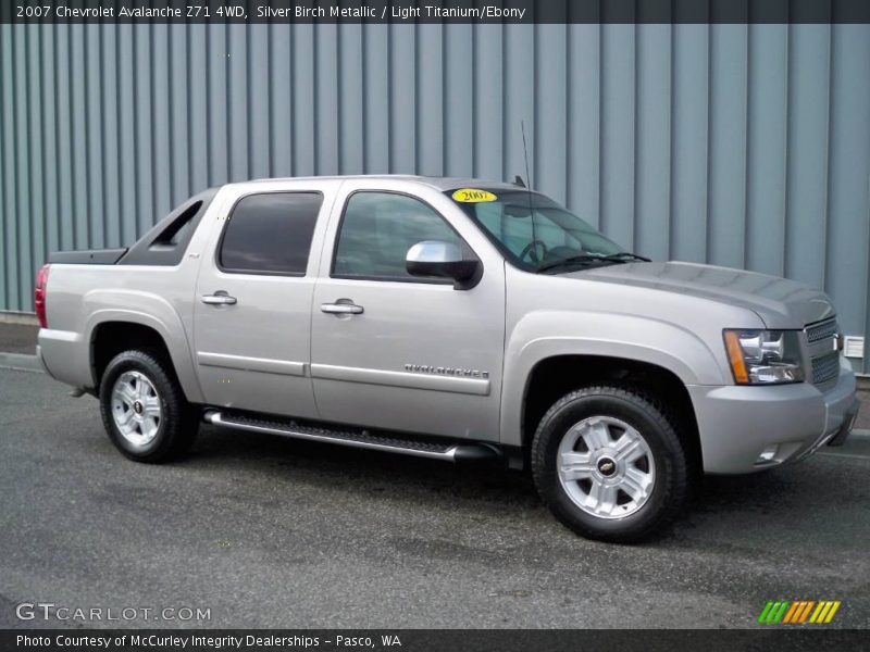 Silver Birch Metallic / Light Titanium/Ebony 2007 Chevrolet Avalanche Z71 4WD