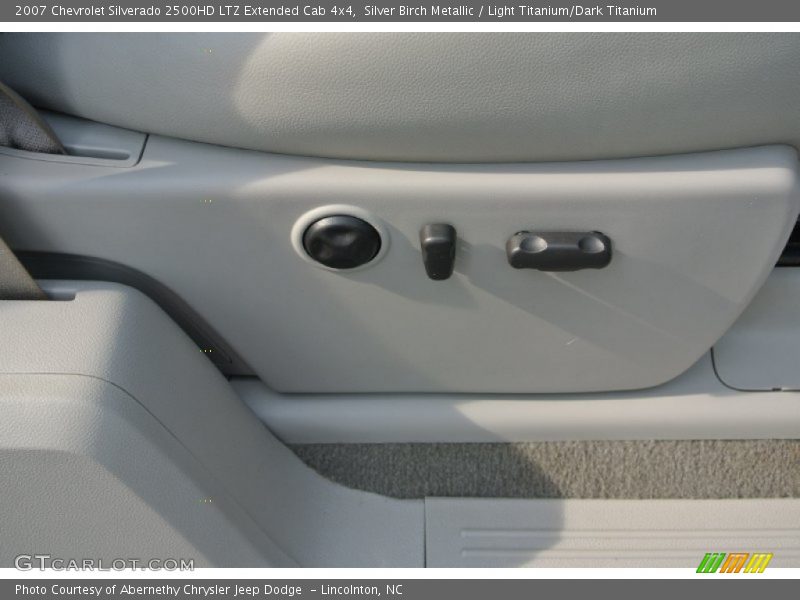 Silver Birch Metallic / Light Titanium/Dark Titanium 2007 Chevrolet Silverado 2500HD LTZ Extended Cab 4x4
