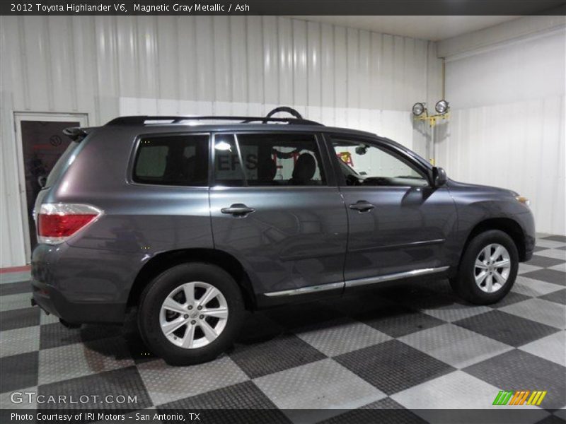 Magnetic Gray Metallic / Ash 2012 Toyota Highlander V6