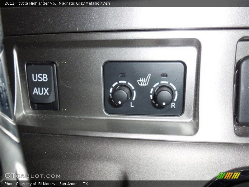 Magnetic Gray Metallic / Ash 2012 Toyota Highlander V6