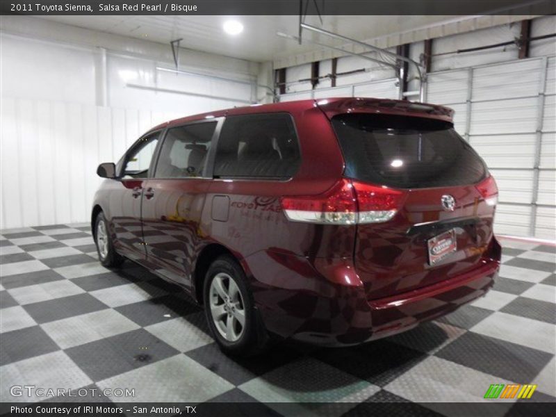Salsa Red Pearl / Bisque 2011 Toyota Sienna
