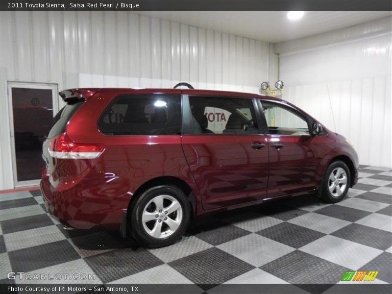 Salsa Red Pearl / Bisque 2011 Toyota Sienna