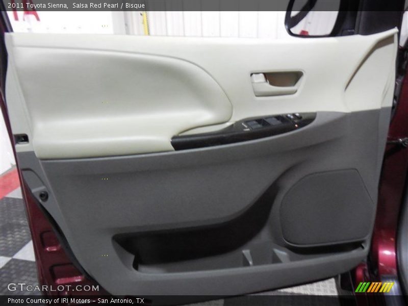 Salsa Red Pearl / Bisque 2011 Toyota Sienna