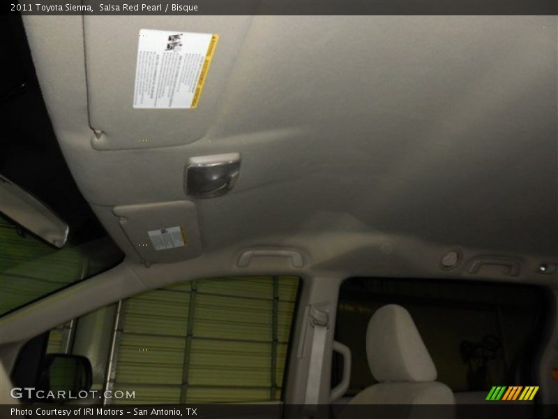 Salsa Red Pearl / Bisque 2011 Toyota Sienna