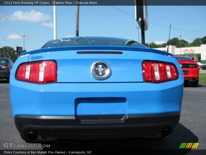 Grabber Blue / Charcoal Black 2011 Ford Mustang V6 Coupe