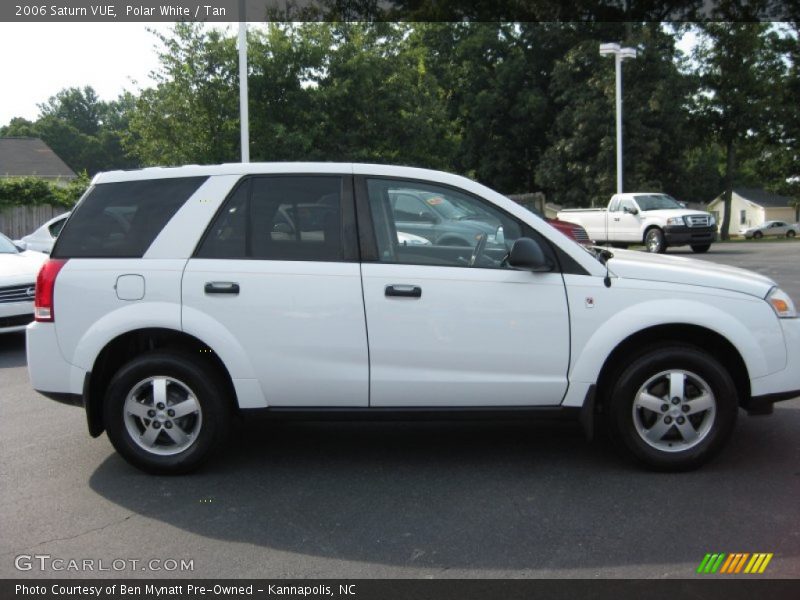 Polar White / Tan 2006 Saturn VUE