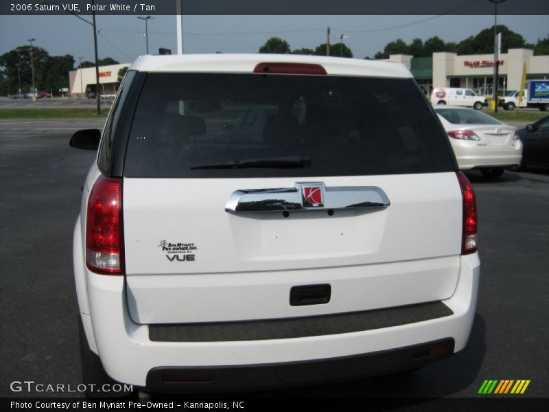 Polar White / Tan 2006 Saturn VUE