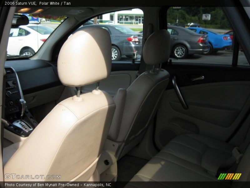 Polar White / Tan 2006 Saturn VUE