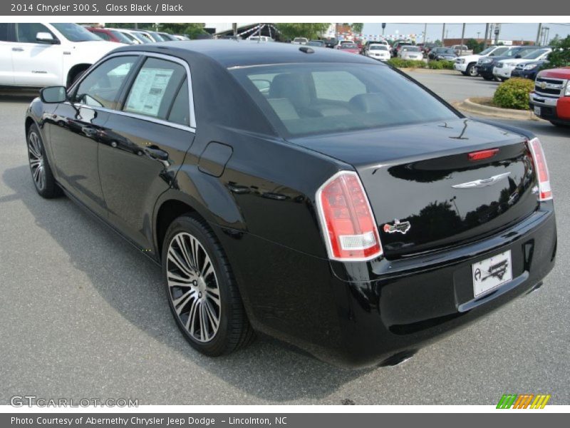 Gloss Black / Black 2014 Chrysler 300 S