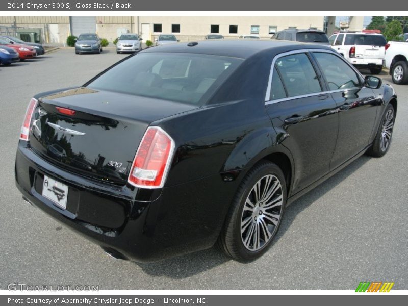 Gloss Black / Black 2014 Chrysler 300 S